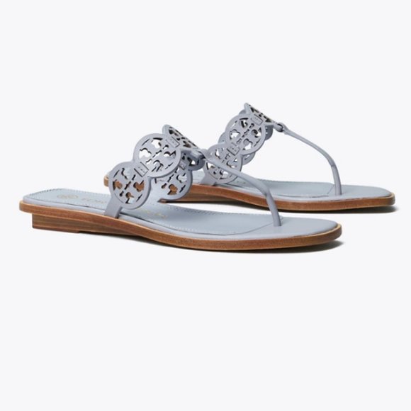 NIB Tory Burch Tiny Miller Logo Leather Thong Sandal Cloud Blue US 8.5 AUTHENTIC - Picture 1 of 16